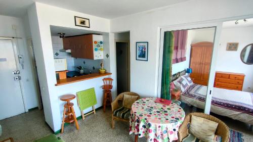 Kuchyň nebo kuchyňský kout v ubytování Summer Breeze Apartment