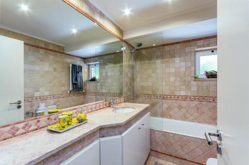 Penthouse Duplex Rooftop Jacuzzi 4 Rooms 6 beds 8 Persons photo 3