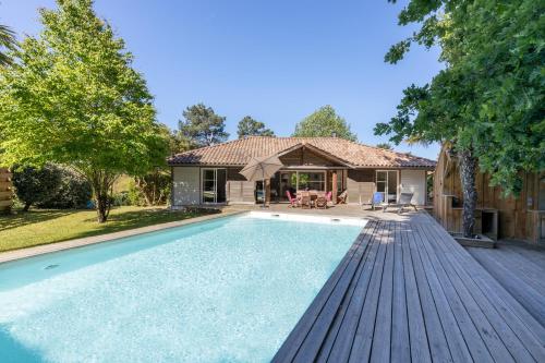 Care Villa T4 avec piscine