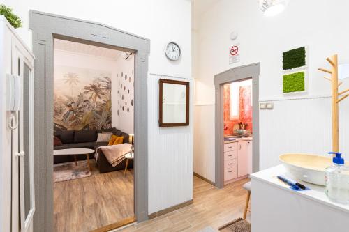 Fotografia z galérie ubytovania Stylish Modern Apartment next to New York Cafe v Budapešti