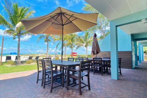 Gallery image of Bungalow Beach Place 3 in Clearwater Beach