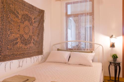 Postel nebo postele na pokoji v ubytování [kritsa house]