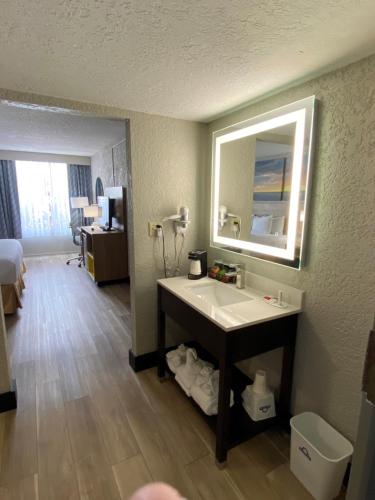 Gallery image of Days Inn by Wyndham Fort Pierce Midtown in Fort Pierce