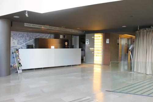 B Hotel photo 46