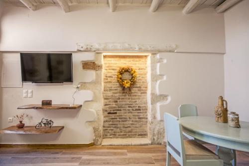 Ariadne Luxury Home
