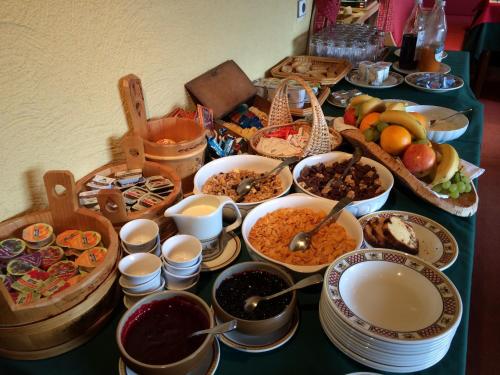 Jídlo v hotelu nebo okolí