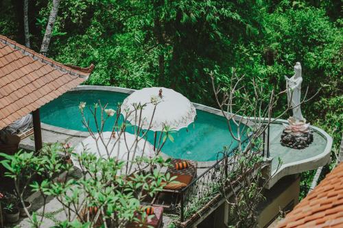 Jungle Lotus Villas游泳池或附近泳池的景觀
