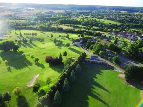 Vue panoramique sur l'établissement Hôtel Résidence Normandy Country Club by Popinns