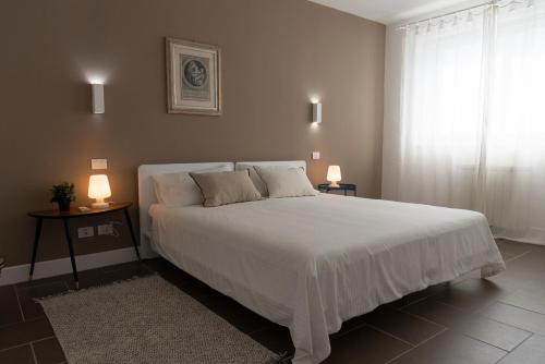 Un pat sau paturi într-o cameră la Stardust Guesthouse