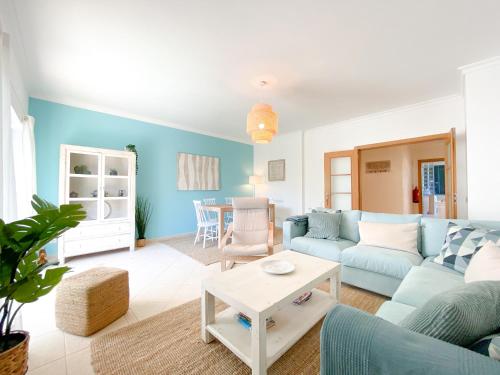 Meia-Praia Beach & Town Marina Apartment #1923