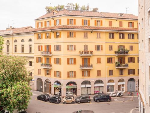 The Best Rent - Apartment with balcony in Milan downtown