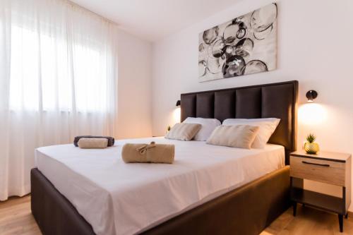 Royal Villa - Luxury Apartment