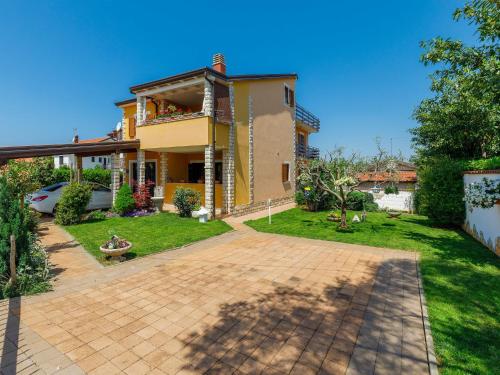 Apartment Tiziana-3 by Interhome