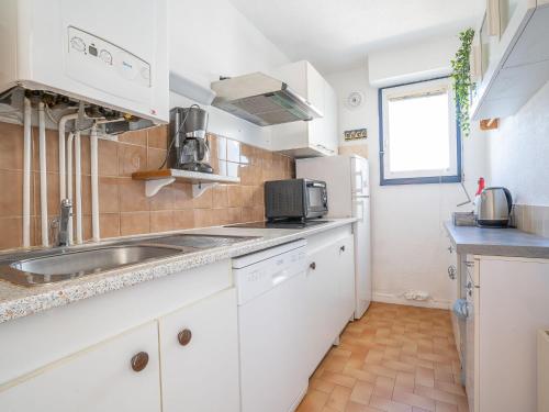 Apartment Cap Sud-3 by Interhome