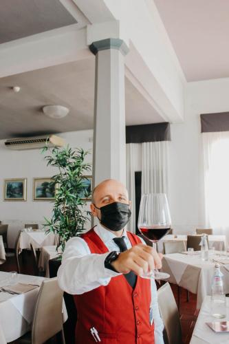 Επισκέπτες που μένουν στο Hotel Marina