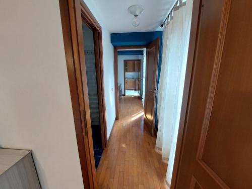 Fotografie z fotogalerie ubytování Appartamento incantevole in piccola corte a Rho v destinaci Rho