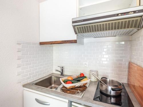 Studio La Frégate-12 by Interhome
