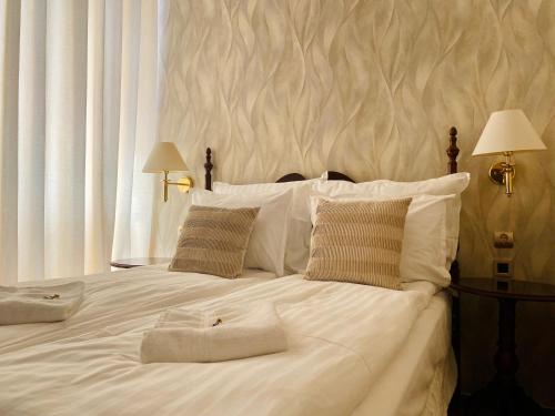 OPERA16 Guestrooms