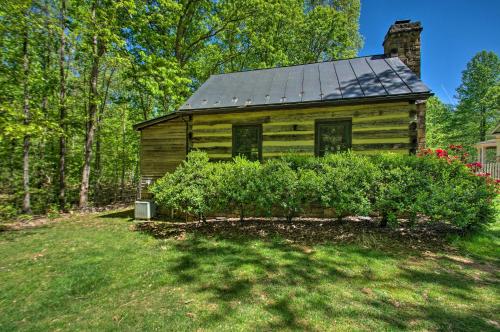 Κήπος έξω από το Numerous On-Site Trails Earlysville Wooded Cabin