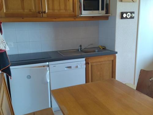 Appartement Les Adrets-Prapoutel, 2 pièces, 6 personnes - FR-1-557-64