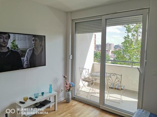 CITY CENTER PEARL #new#free reserved parking in garage elevator direct access#business and pleasure#city view&balcony&sunny&cafes&markets&tram#city center#working room#2 toliets#2 bedrooms