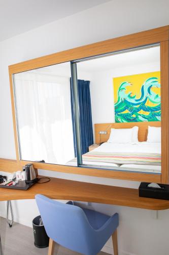 Cama o camas de una habitación en Best Western Arcachon Le Port