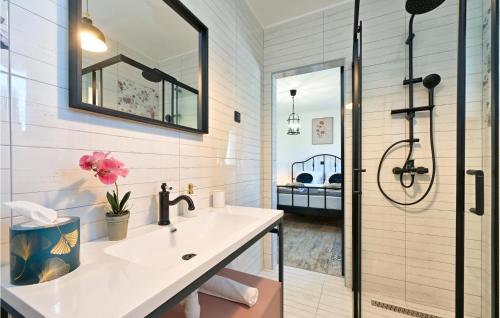 Koupelna v ubytování Stunning Home In Pitomaca With Wifi