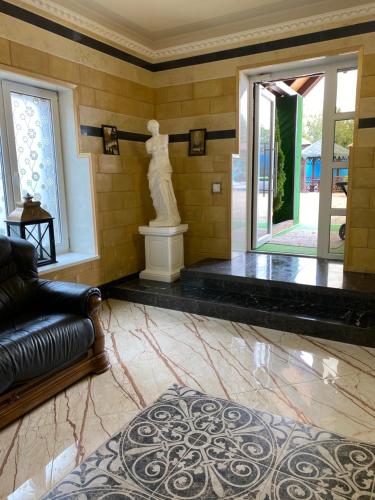 Ένα μπάνιο στο Hotel-Vilă Europa1928