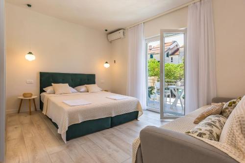 Tatijana Holiday Apartments