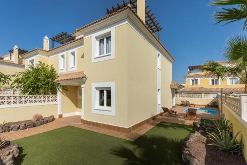 Preciosa Villa Con Piscina Privada - Villa MaPo