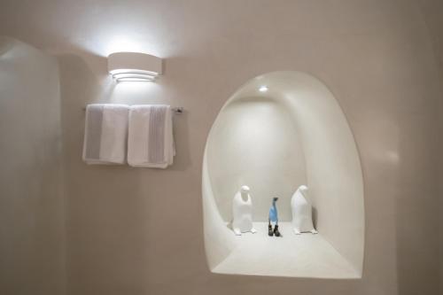 Koupelna v ubytování Anemos Cave Suites