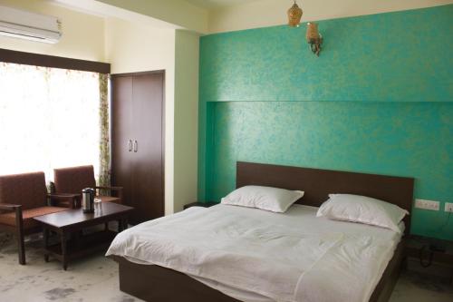 Gallery image of Hotel Holiday Home in Jaipur