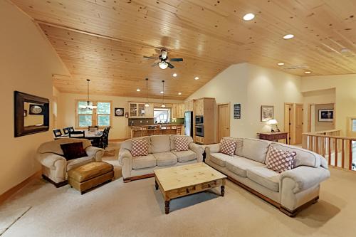 Willow Creek Hideway – Photos 3