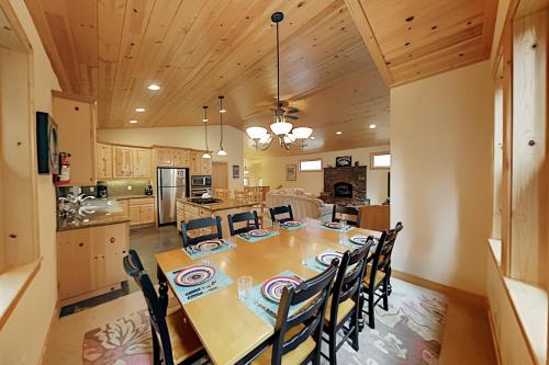 Willow Creek Hideway – Photos 4