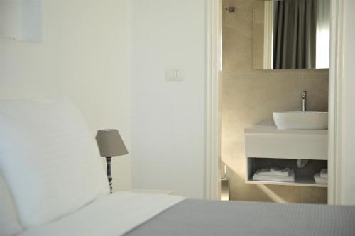 Harmony Hotelにあるベッド