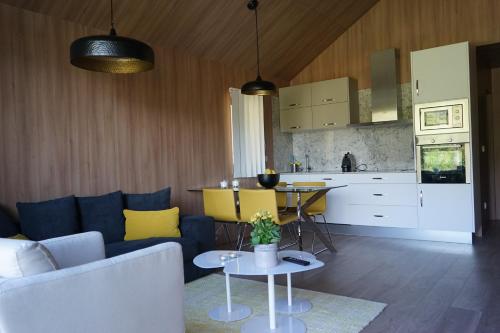 Η κουζίνα ή μικρή κουζίνα στο As Cabanas dos Netinhos