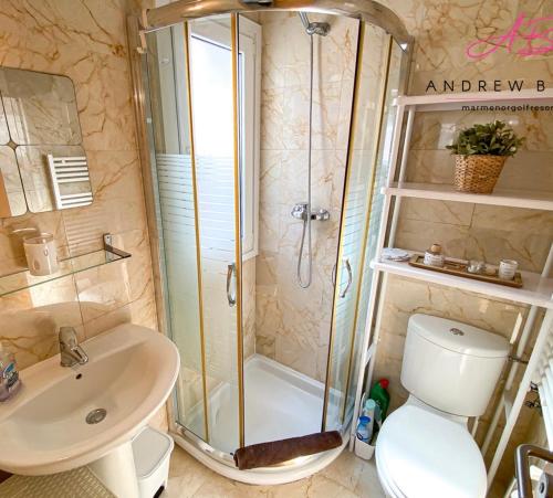 Phòng tắm tại Mar menor golf detached Villa