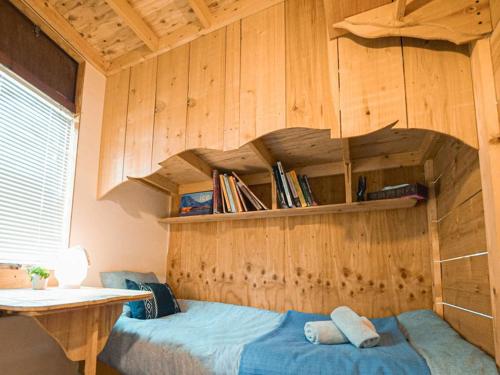 Oval Mountain Lodge