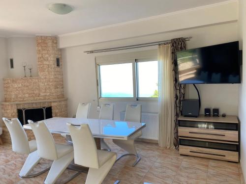 Gallery image of Oasis Villa - Maisonette A in Almirón