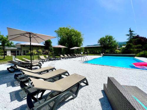 The Originals Boutique, Hôtel Le Cap, Gap Sudの敷地内または近くにあるプール