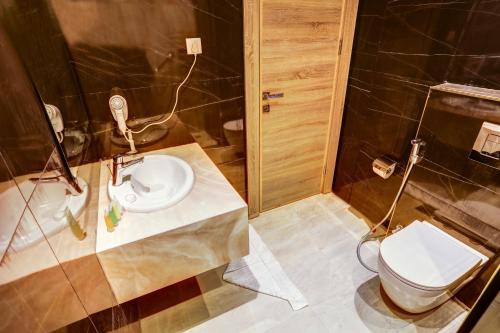 Ванная комната в Turquoise Hotel