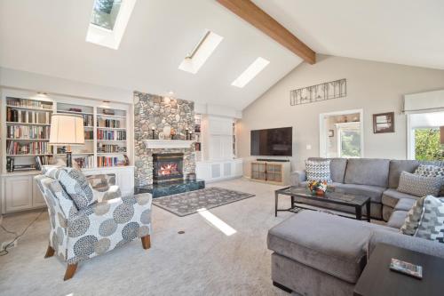 Honeysuckle Beach Retreat – Photos 2