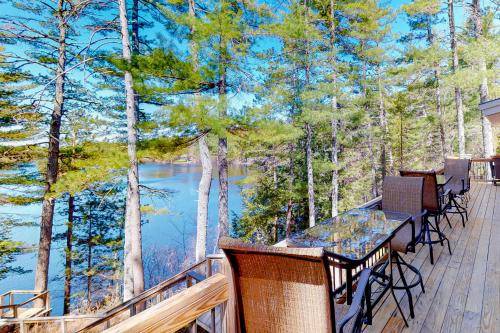 Pine Grove – Photos 3
