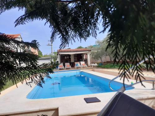 Kolam renang di atau dekat dengan Apartments Morje