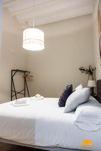 Tailor's Home by Cadiz Time
