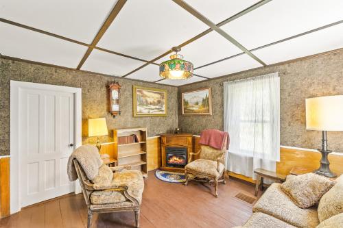 Valentine Pond House – Photos 2