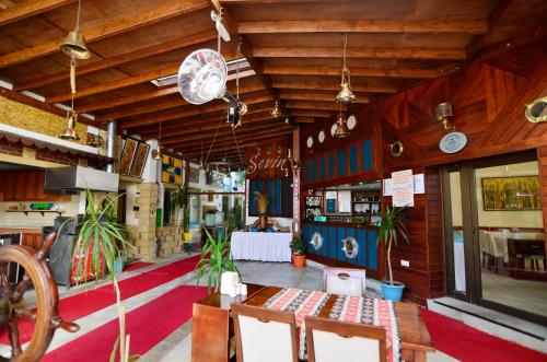 Гостиная зона в Sevin Hotel Pension