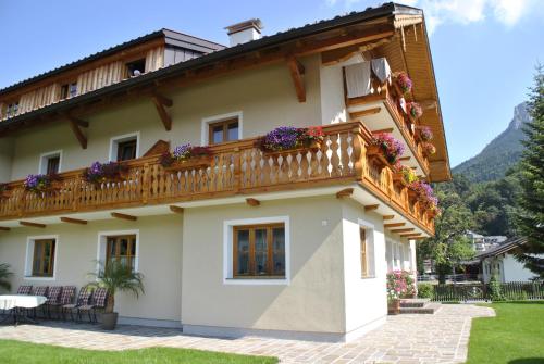 Gallery image of Pension Tannhof in Fuschl am See
