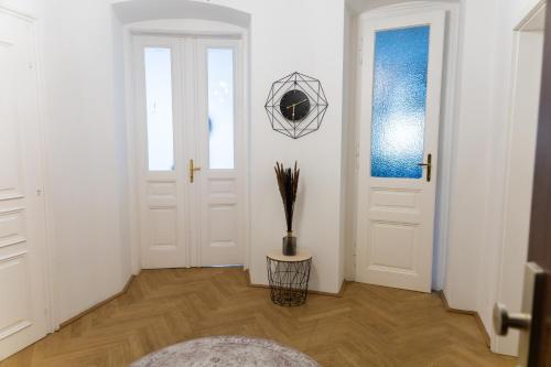 Imagen de la galería de Schönbrunn Palace Family Apartment, en Viena
