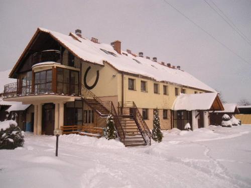 Podkowa Modliszów зимой